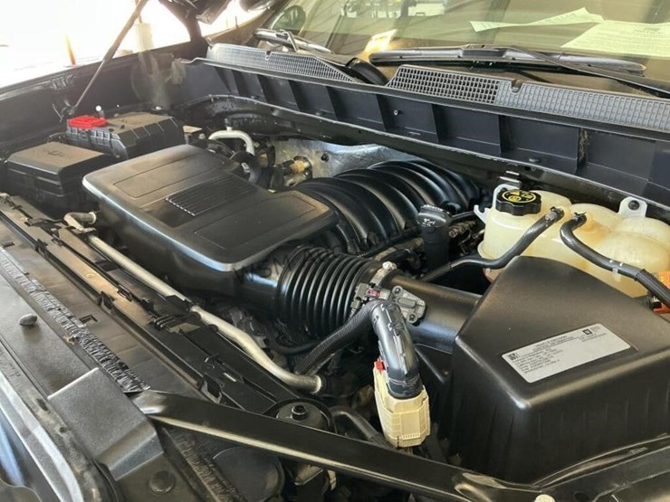 2019-chevrolet-silverado-1500-image-13
