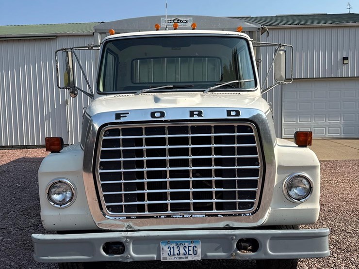 1979-ford-f700-image-5