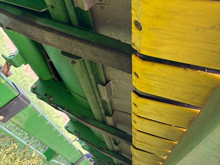 2009-john-deere-635f-image-13