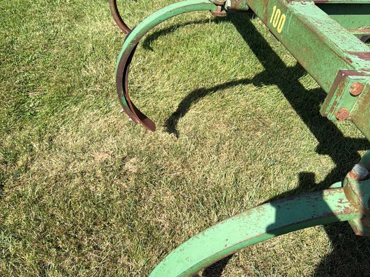 john-deere-100-image-10