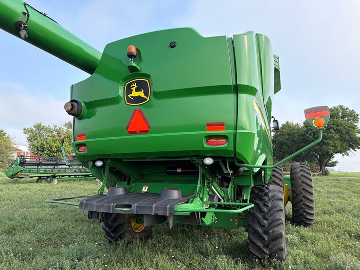 2013-john-deere-s660-image-25