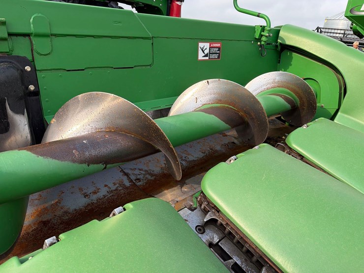2009-john-deere-608c-image-46