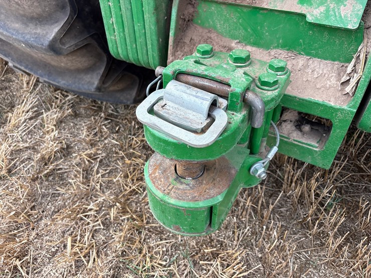 2022-john-deere-640-image-41