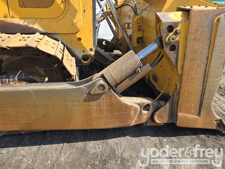 2018-deere-850k-lgp-image-22