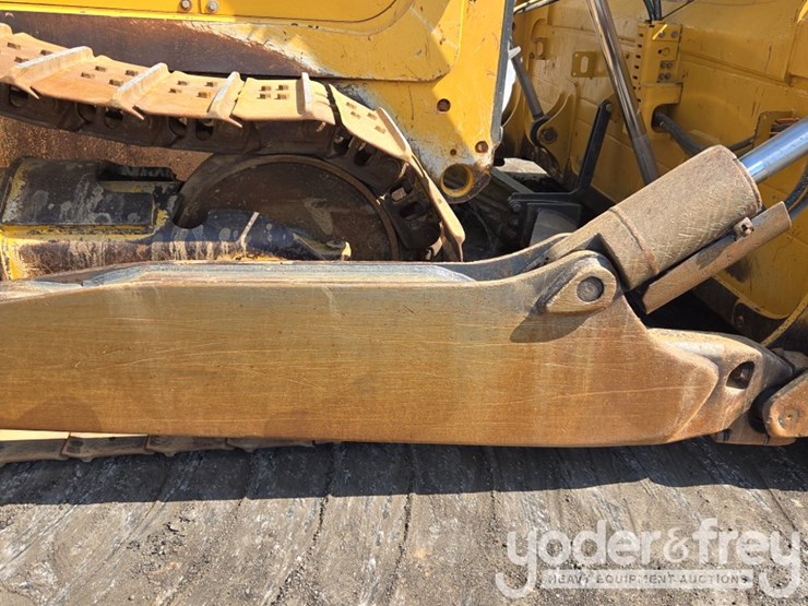 2018-deere-850k-lgp-image-25
