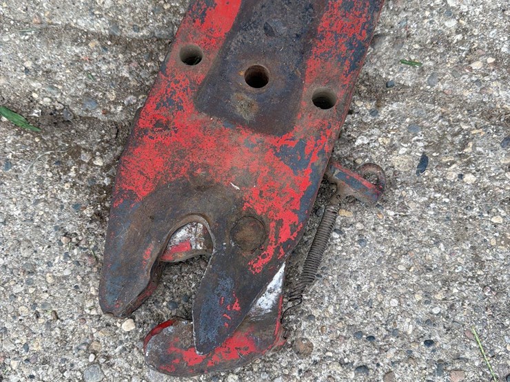 new-holland-890-image-2