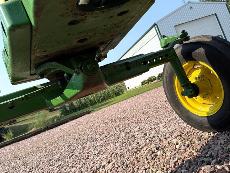 john-deere-630-image-43