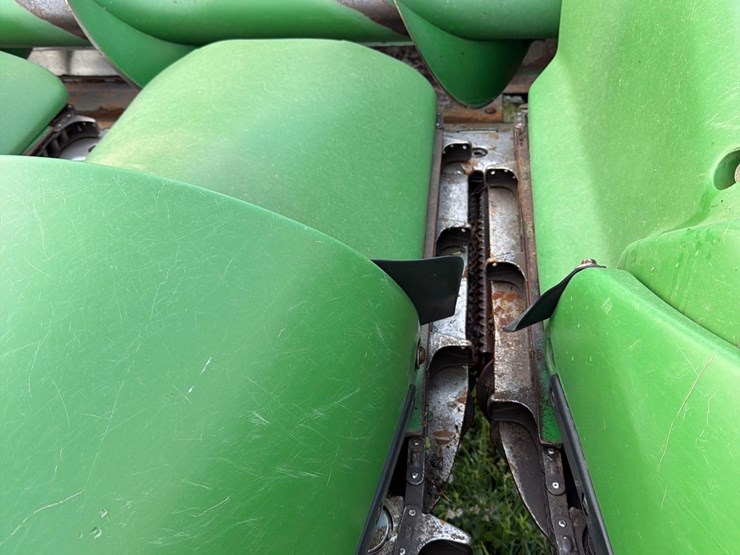 2009-john-deere-608c-image-66