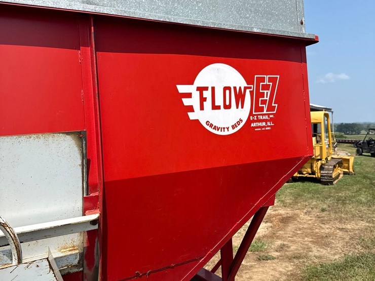 ez-flow-250bu-gravity-wagon-image-8