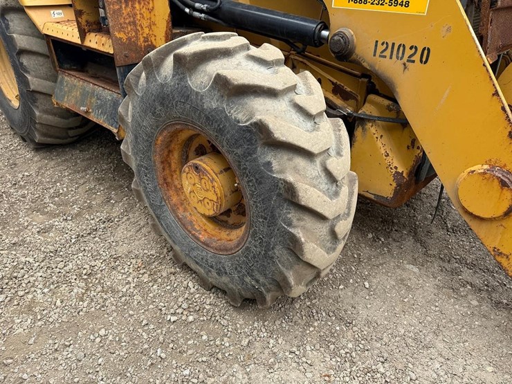 2013-caterpillar-416f-image-11