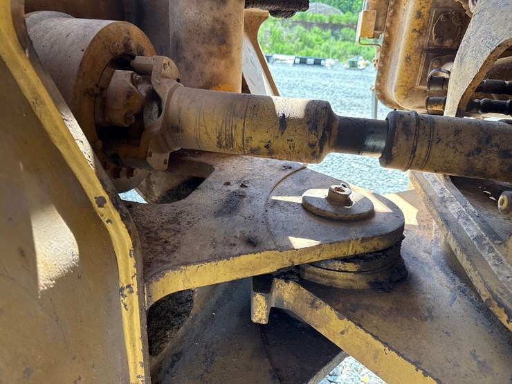 caterpillar-980g-image-42