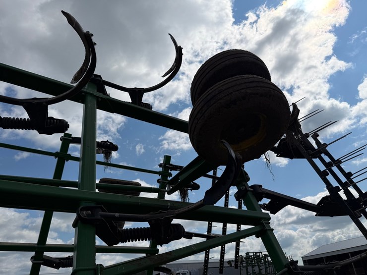 john-deere-2430-image-28