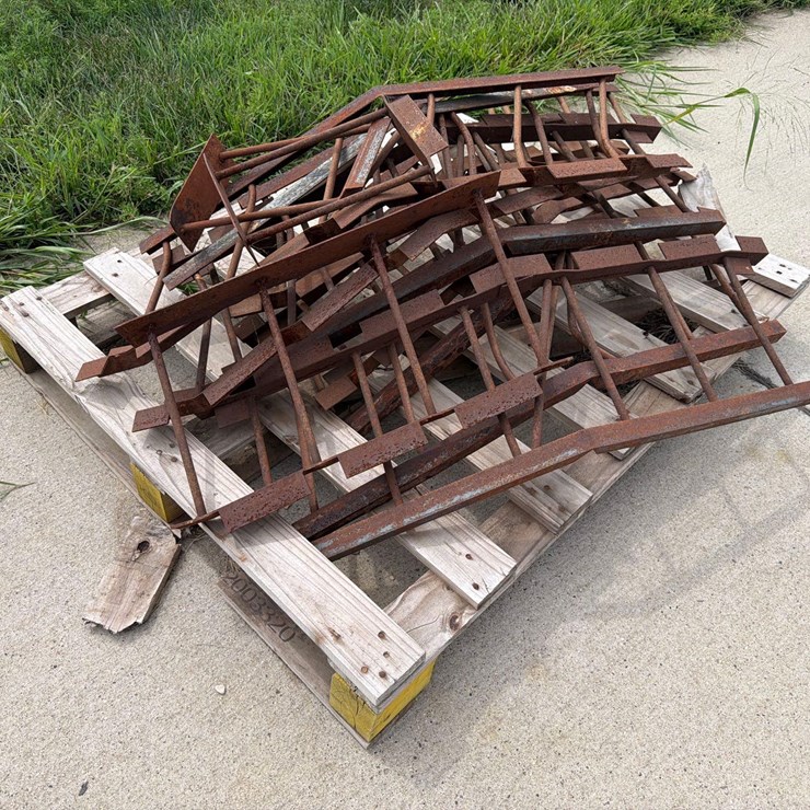 V Shaped Grain Bin Supports