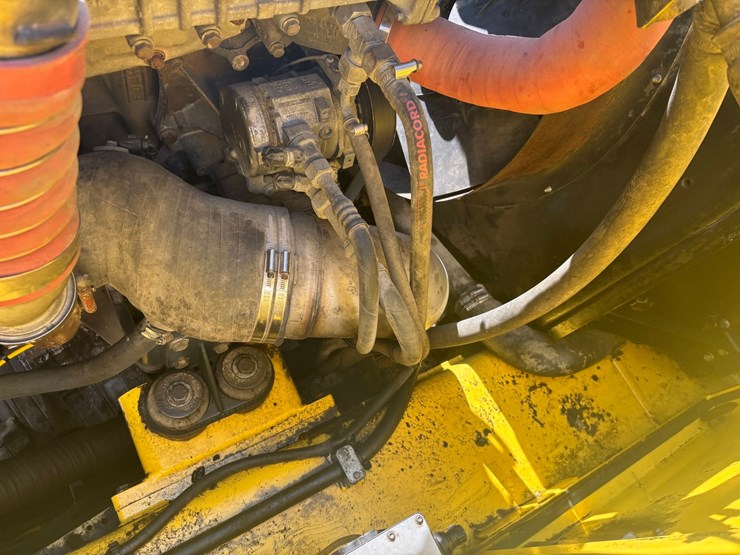 2015-bomag-bc572-1172-image-57