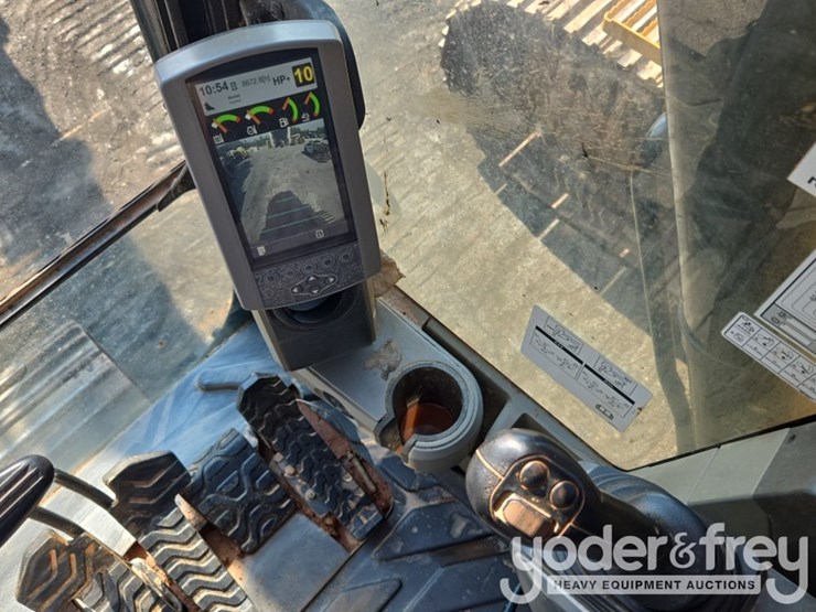 2019-caterpillar-335fl-image-43