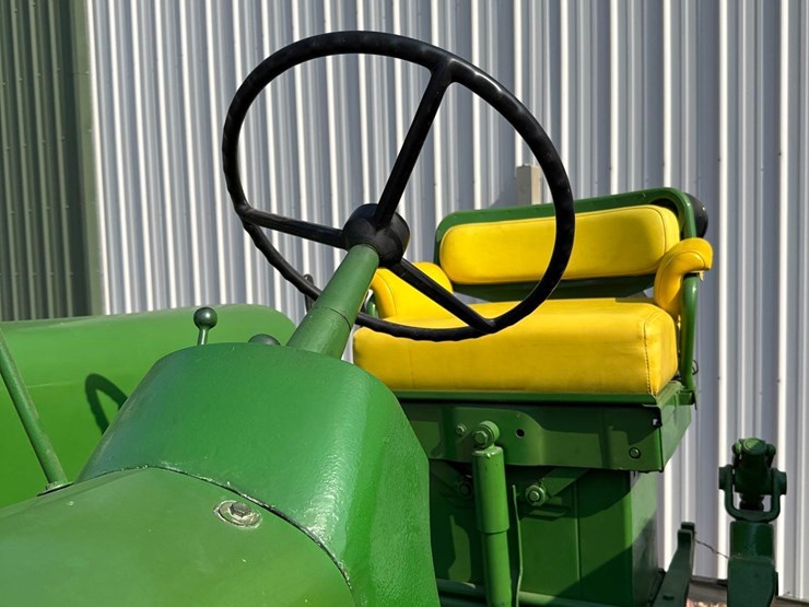 john-deere-530-image-37