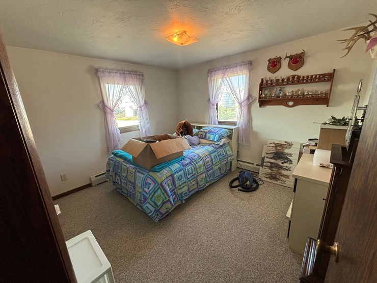 #60000-•-29.92-acre-farm-with-home,-barns-&-outbuildings-image-71