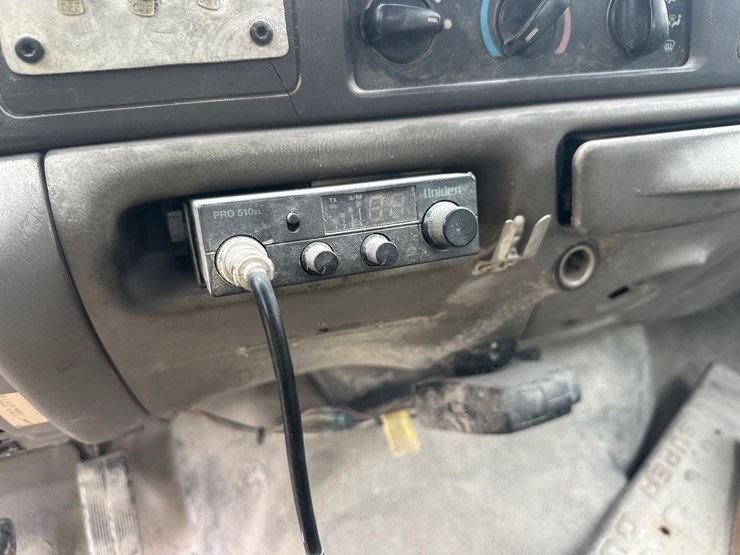 2001-ford-f450-image-32