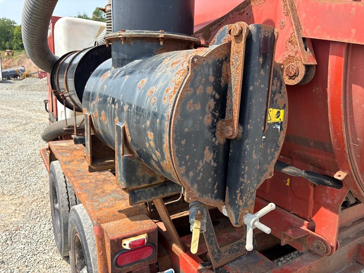 #61397-•-2017-ditch-witch-fx65-vac-trailer-image-28