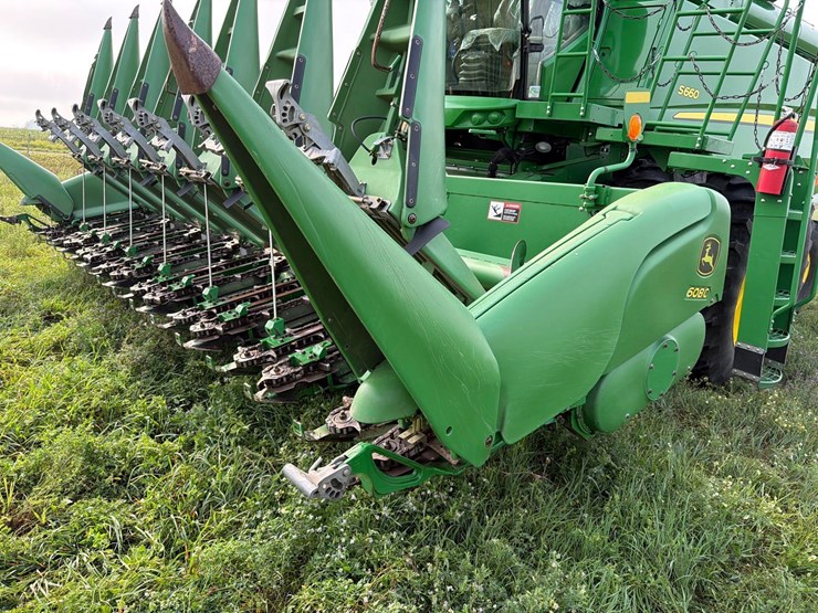 2009-john-deere-608c-image-11