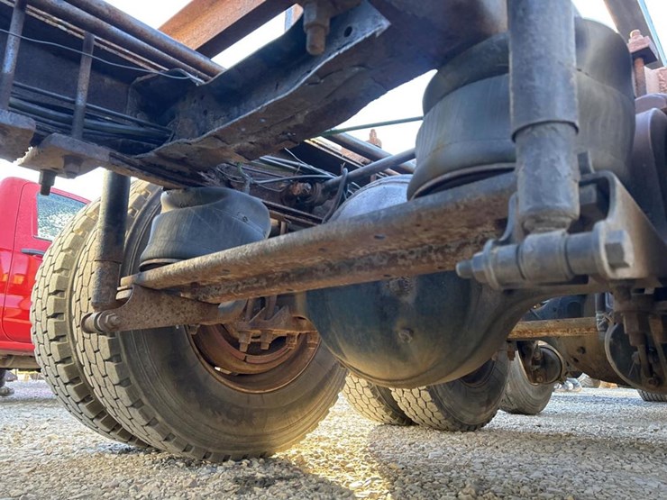 2001-mack-ch613-image-50