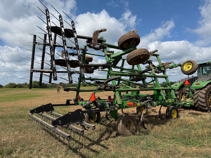john-deere-2430-image-3