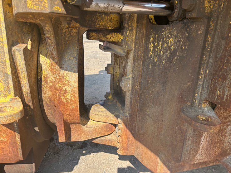 2015-bomag-bc572-1172-image-68