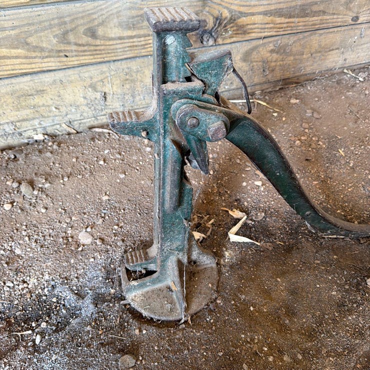 Jack Stand