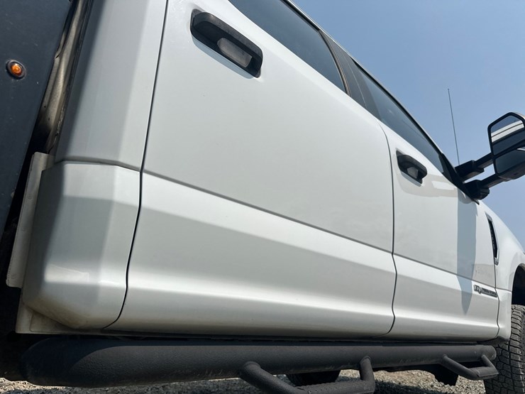2019-ford-f350-image-16