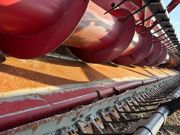 2005-case-ih-1020-image-41