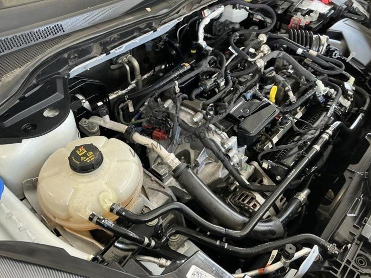 2022-ford-escape-image-11