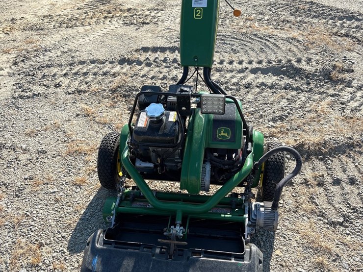 2012-john-deere-11-image-4