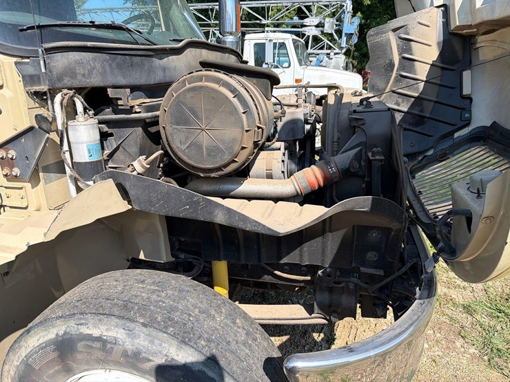 2003-international-durastar-4400-image-50