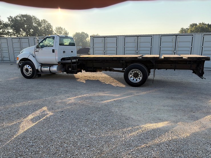 2015-ford-f750-image-6