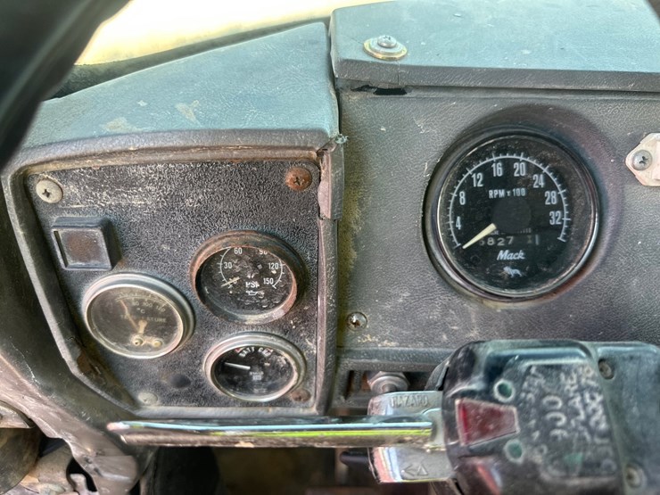 mack-dm685s-image-26