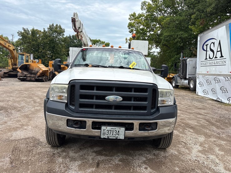 2007-ford-f550-image-8