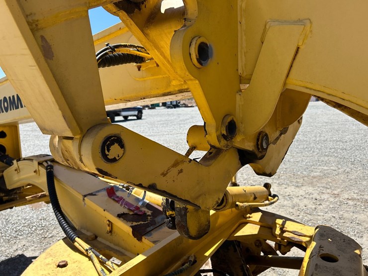 komatsu-gd650a-image-43