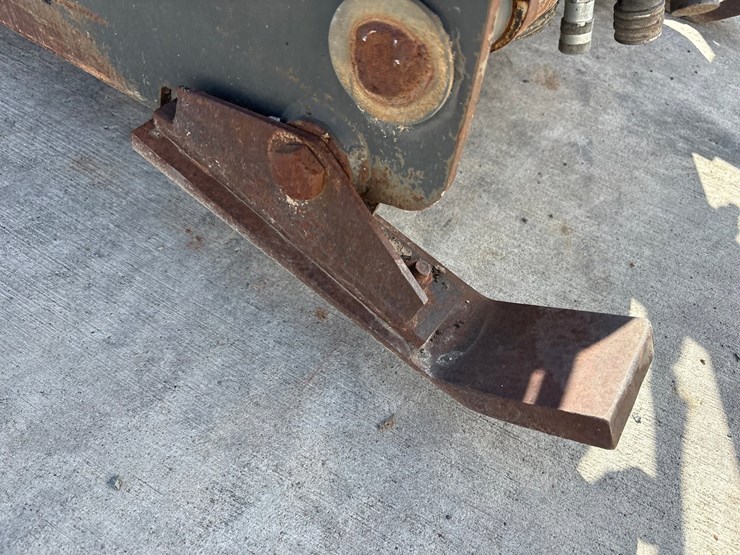 #5461-•-bobcat-24"-fastcut-skid-steer-planer-attachment-image-17