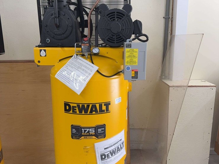 unused-dewalt-80-gallon-air-compressor-image-1