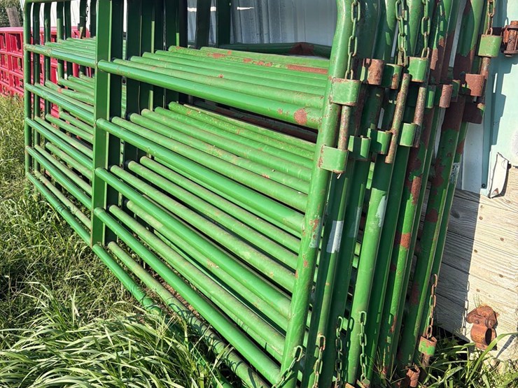 9-10ft-corral-panels-image-6