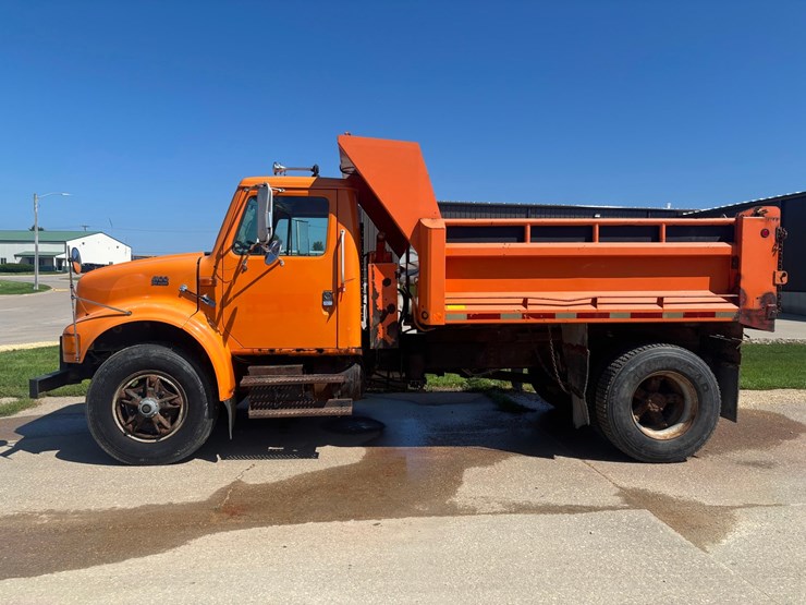 1997-international-4700-image-1