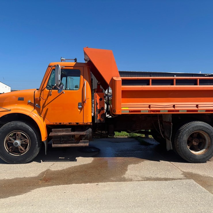 1997 INTERNATIONAL 4700