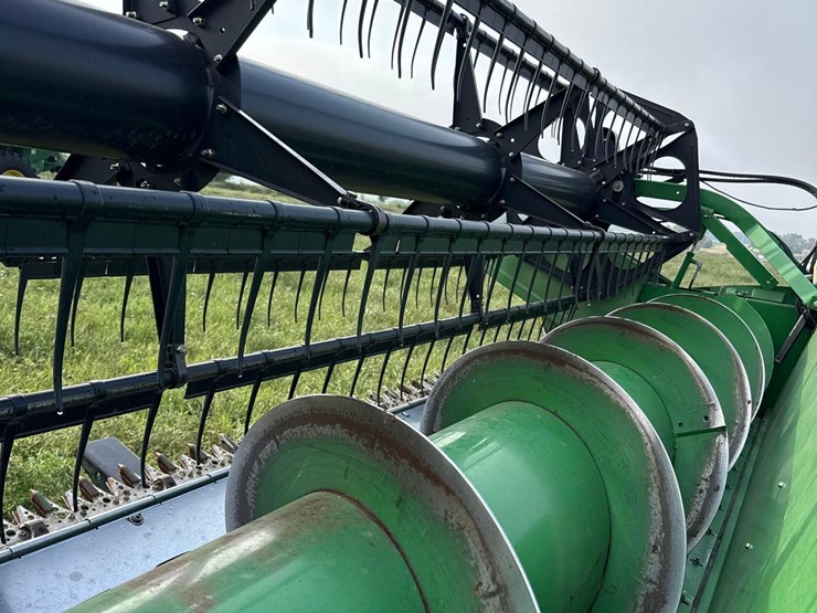 2009-john-deere-635f-image-32