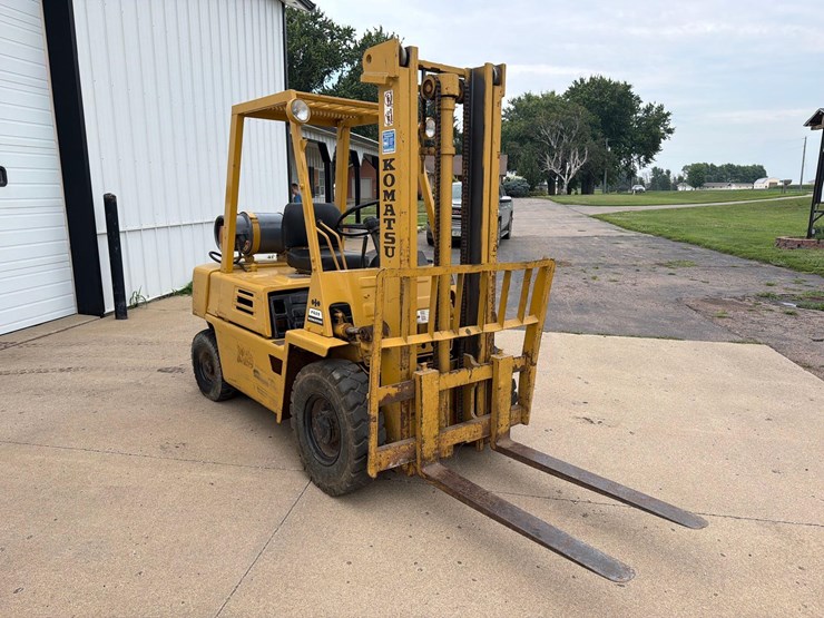 komatsu-fg25-propane-forklift-image-4