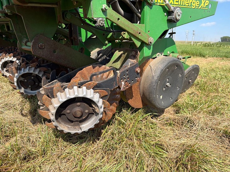 john-deere-1760-image-32