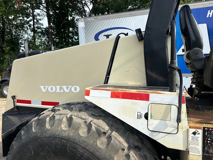 #2795-•-volvo-pro-pac-115-single-drum-compactor-image-26