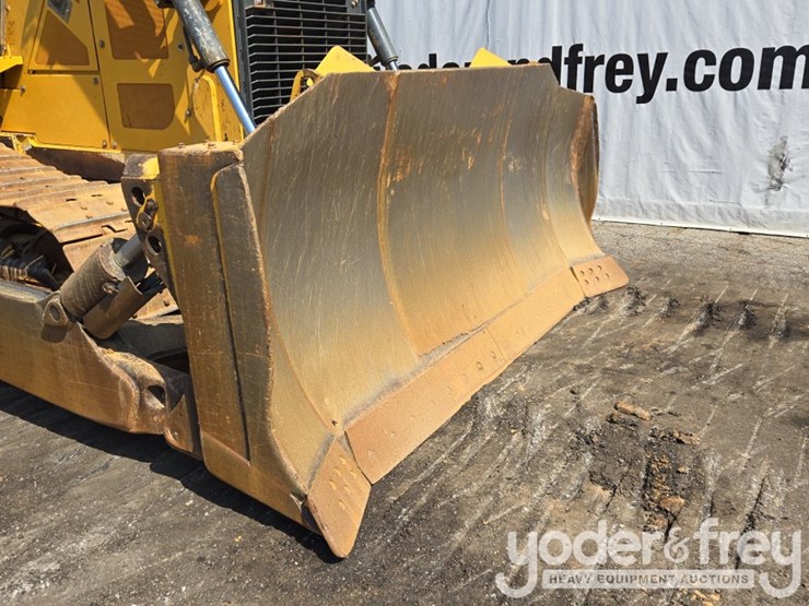 2018-deere-850k-lgp-image-14