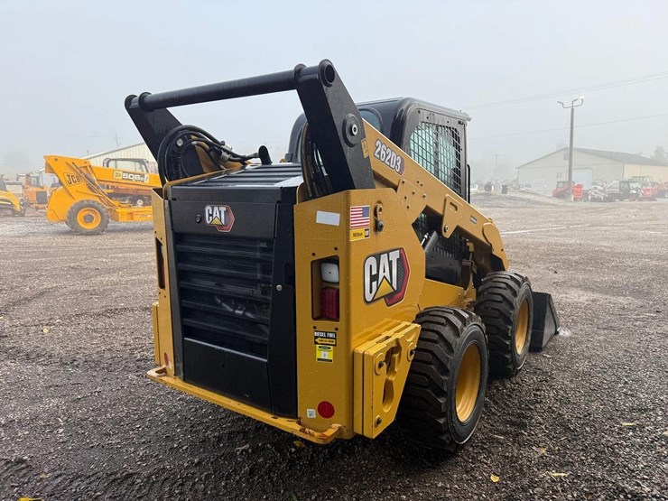 2024-caterpillar-262d3-image-4