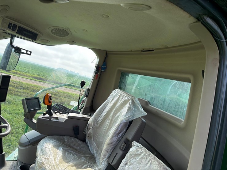 2013-john-deere-s660-image-68