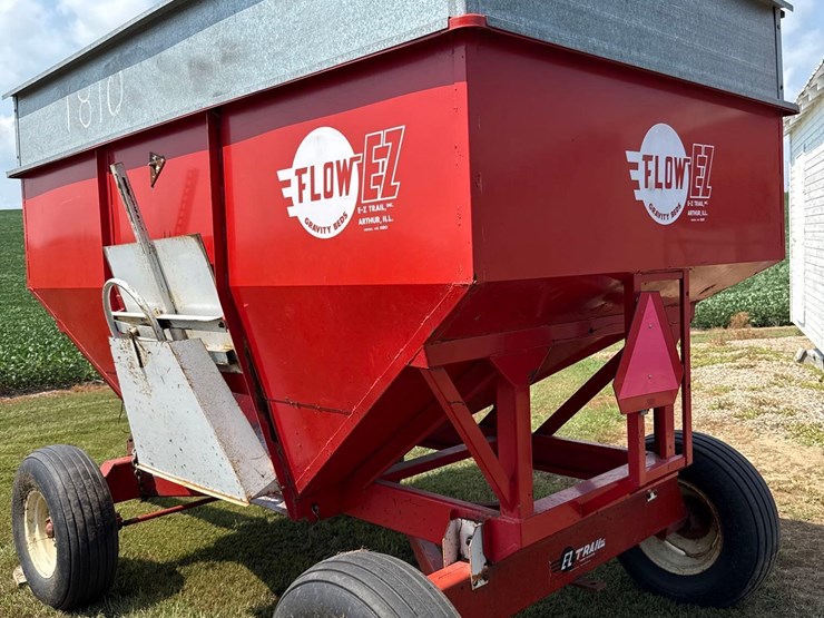 ez-flow-250bu-gravity-wagon-image-5